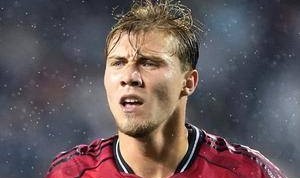 曼联前锋目标浮出！22岁身价7000万，德甲2年进27球，他