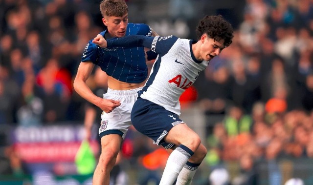 热刺新星恐离队！“赖斯接班人”遭英超3强哄抢，多特率先出手