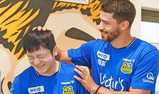 触底反弹！樊振东德甲首次二连胜，他赛后坦言全靠这两位“贵人”