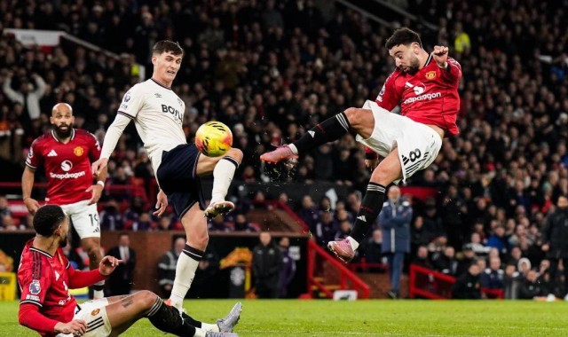 曼联对纽卡：节礼日之战的背后逻辑与欧冠扩军的影响