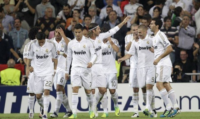 西甲升班马硬刚银河战舰！奥维耶多主场死守，皇马锋线能否撕破铁桶阵？