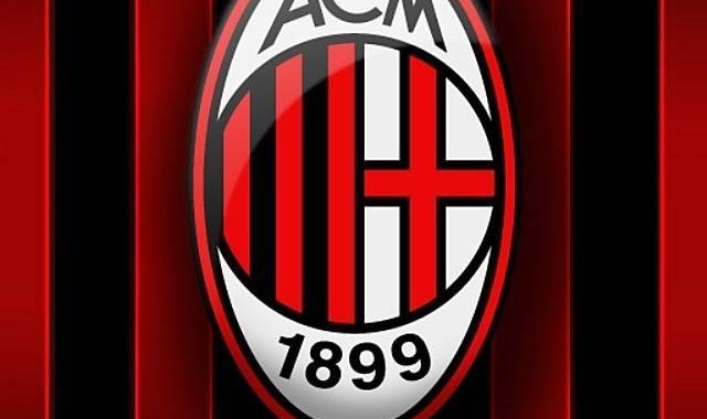 意甲媒体热议：莫德里奇在米兰训练中与训练后都在发挥一个超级球员的作用，队友十分信服他