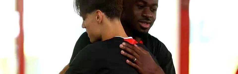 貂蝉变门神！800万铁腰锁死意甲，米兰防线让前锋浪射不慌