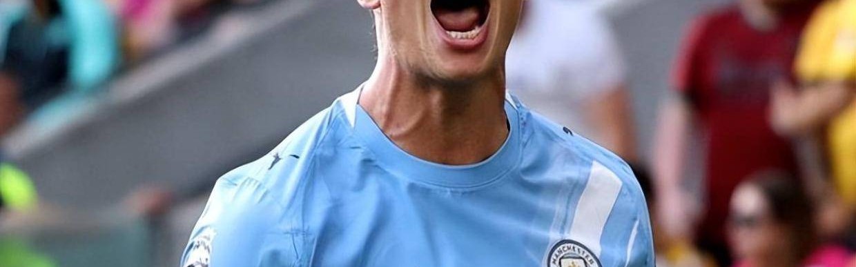 曼城输球哈兰德孤掌难鸣，阿森纳五球狂胜登顶英超！15岁小将助攻