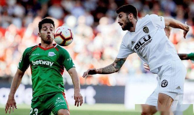 最新足球推荐：3月15日 1点30西甲 皇家奥维耶多VS巴伦西亚