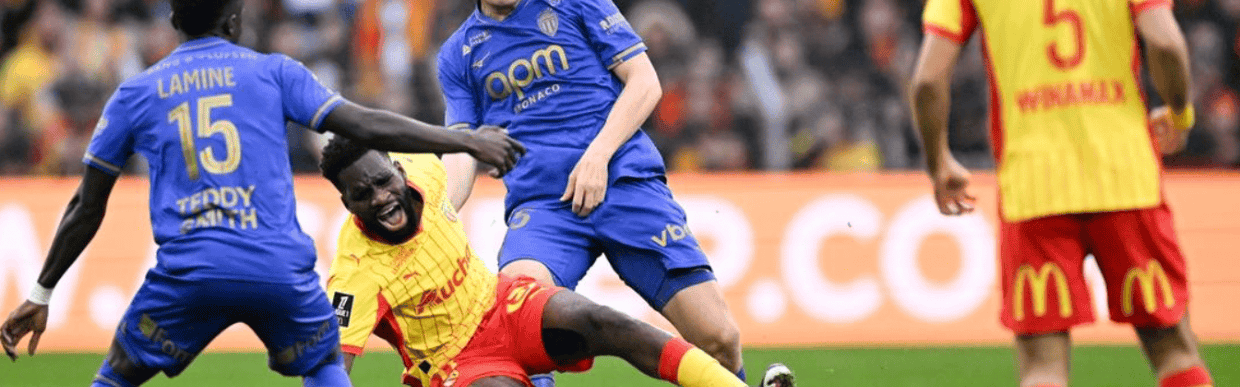 神剧情！2-0到2-3，法甲领头羊耻辱一战，连丢3球意外崩盘