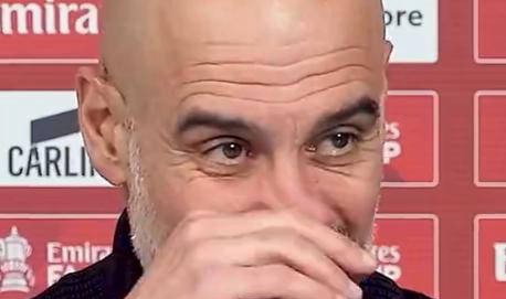 一日英超速递：瓜迪奥拉再显幽默本色，阿森纳门将拉亚领跑金手套榜