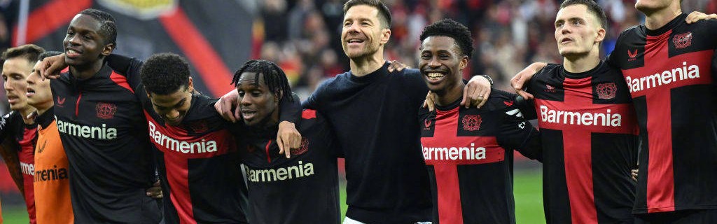 3天，2亿，3核心！勒沃库森天崩重启，滕哈赫在德甲继续沉沦？