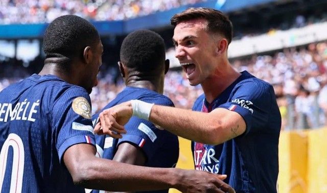 巴黎冲击七冠王伟业，顶级荣誉巴萨拜仁未能企及，切尔西成拦路虎