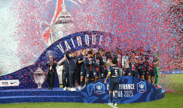 5-0夺欧冠！登贝莱33球14助攻打脸巴萨？他却说：那里曾是我的一切！