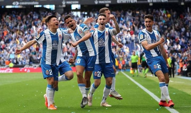 22:15 锁定！西甲强弱对话：埃尔切主场胜率超六成，塞尔塔客场低迷能否破局？