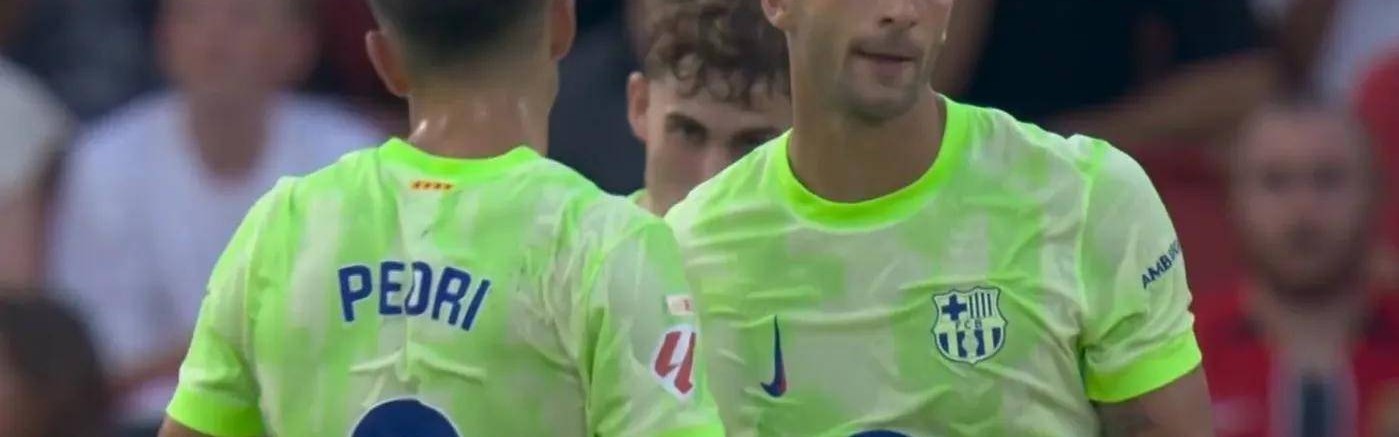 3-0！西甲太刺激，半场两人染红，巴萨开门红，最佳球员亚马尔！