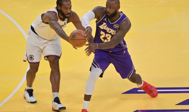 曝勇士对詹姆斯小卡感兴趣 休赛期探索加盟可能性