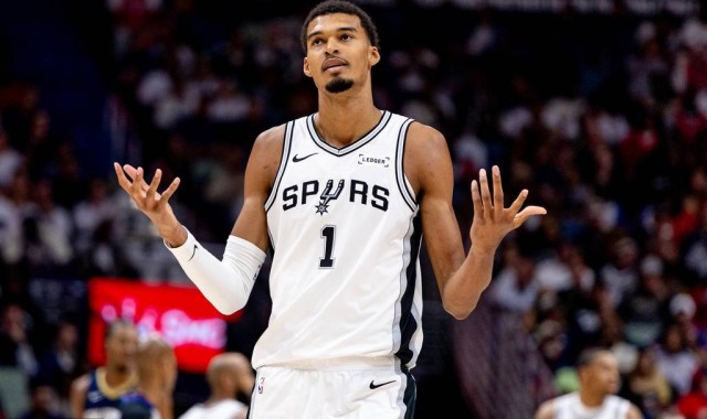 文班亚马31+14托马斯40分 马刺击败篮网三连胜