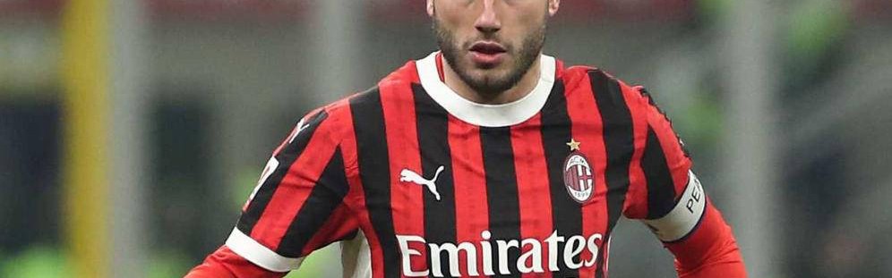 AC米兰右后卫引援计划面临挑战，法甲新星因转会费过高遭冷却