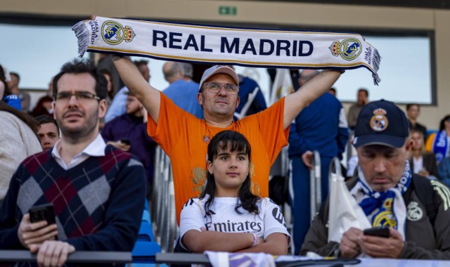 巴萨女足国家德比3-0完胜皇马，西甲冠军几无悬念，霸主地位无人能撼！