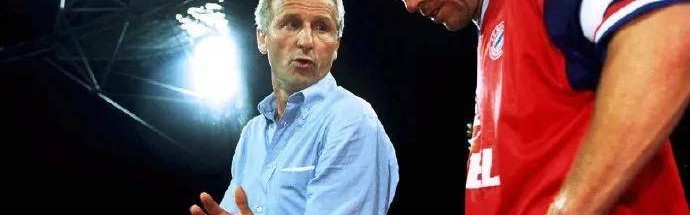 与拜仁相爱相杀的名宿，在德甲差点提前退役，在利物浦解放杰拉德