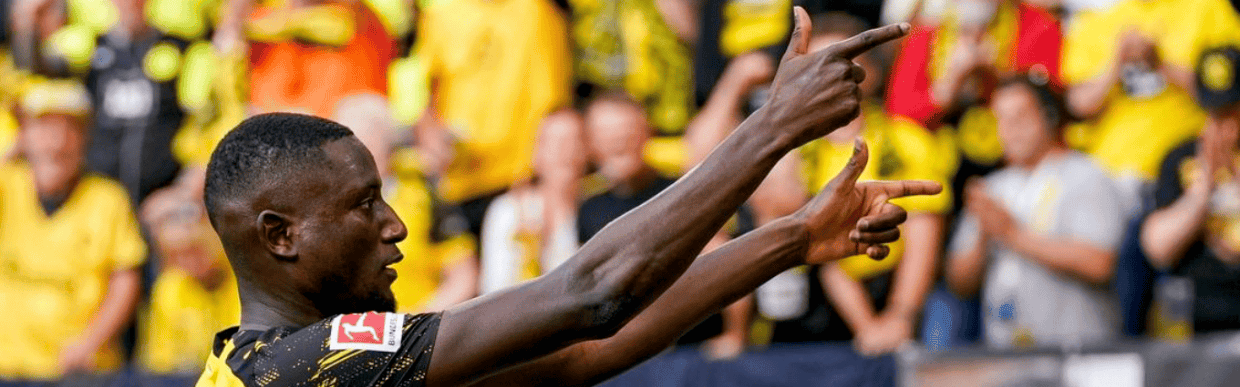 一场3-0，让德甲劲旅大获全胜，超级前锋立大功：梅开二度全场最佳