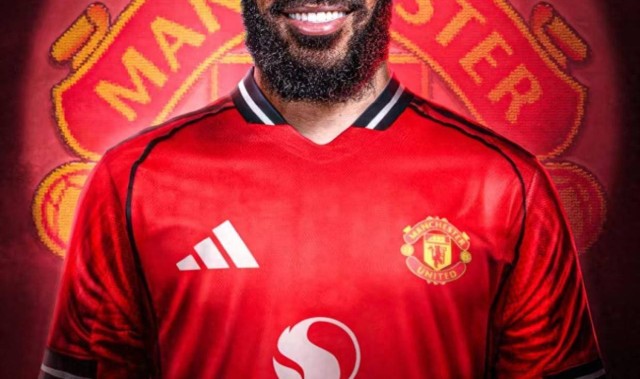 周薪5万镑 加盟曼联翻5倍 英媒称姆贝莫在曼联周薪可达25万镑