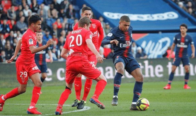 法甲焦点战：南特主场死守保级命脉，雷恩复仇战剑指三分