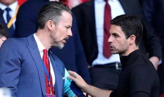 枪手追约克雷斯获进展，红魔曼联危！