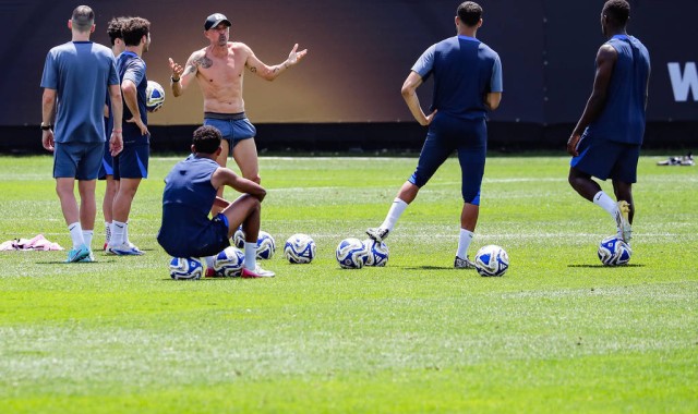 皇马门将库尔图瓦怒怼西甲主席：球员休息权为何屡被忽视？