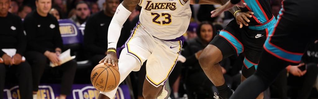 "东詹"狂轰62+16+18 湖人关键时刻战绩12胜0负