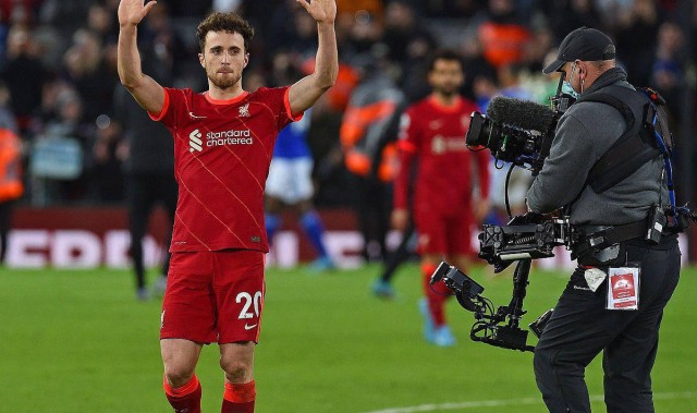 利物浦欧冠强势反弹，纽卡斯尔联客场表现逐步回暖