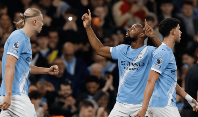 一场2-2，改变英超争冠格局，瓜迪奥拉气炸了：争冠形势恶化