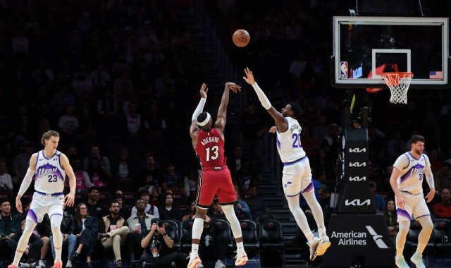 维金斯26分阿德巴约23+11空砍 热火不敌爵士