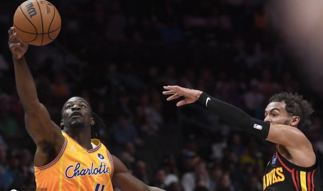 鲍尔28+13约翰逊空砍43分 黄蜂险胜老鹰