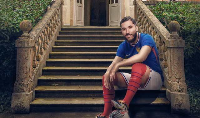 曼联求购2500万转世齐达内恐被拒！吸引力荡然无存，遭调侃明年提前保级成功